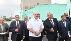 Лукашенко не заявил прямо, кто угрожает Белоруссии, но намек слишком прозрачен