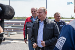 15 мая президент Владимир Путин лично открыл переправу