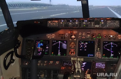 Флайдубай, полет бизнес-классом на самолете Боинг-737-800 в Дубай, ОАЭ. 4-7 мая 2014, кабина пилота