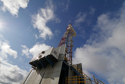 Открытая лицензия на 30.07.2015. Добыча газа и нефти., газ, добыча, нефть, буровая вышка