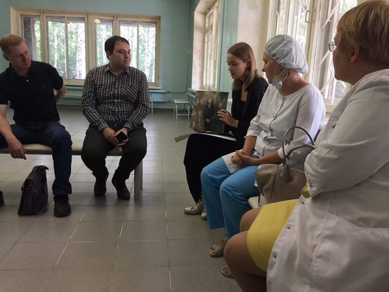 Полина на встрече с врачами-«туберкулезниками»