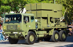 Передвижной ЗРК NASAMS средней дальности состоит на вооружении ряда стран НАТО