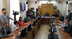 До участия в выборах губернатора Тюменской области региональный избирком допустил четырех из пяти претендентов