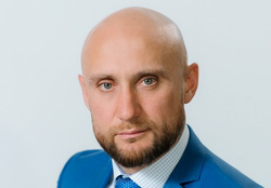 По словам родственницы потерпевшей, мужчина заявил о том, что они отдыхают на территории его собственности