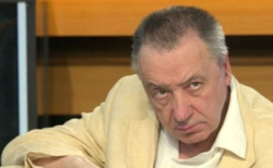 По словам Станислава Садальского, Зиновьев страдал болезнью Паркинсона
