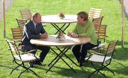 Владимир Путин и Ангела Меркель общались около трех часов