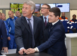 Дмитрий Артюхов и Леонид Михельсон на запуске второй очереди завода «Ямал СПГ» 9 августа 2018 г.