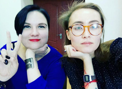 Ирина Норман (справа) и ее защитник Юлия Федотова в суде
