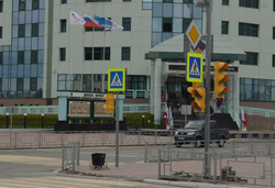 Светофоры главного городского перекрестка Губкинского создают аварийные ситуации