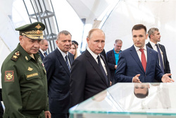 Путин посетил экспозицию концерна «Калашников»