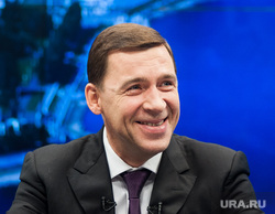 Интервью с губернатором Свердловской области Евгением Куйвашевым в студии телеканала