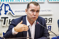 Шумков Вадим, директор департамента инвестиционной политики правительства ТО. Тюмень, шумков вадим, портрет