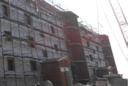 Строящееся «ИСК Ямал Альянс» здание жилого дома в Ноябрьске (сентябрь 2018-го)