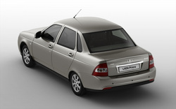 Эксперты считают Lada Priora самым популярным подержанным автомобилем в РФ