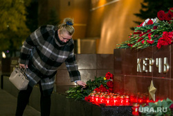 Мемориал памяти в Александровском саду по погибшим во время массовой стрельбы в Керченском политехническом колледже. Москва, город герой керчь, мемориал, память