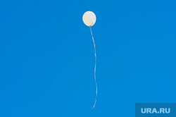 1 сентября линейка в школе 107 Челябинск, шарик, сперматозоид