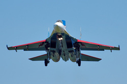 Су-27 перехватил американского разведчика