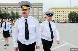 Начальник ГУ МВД по региону Андрей Сергеев поручил в суде защитить честь и достоинство своего ведомства
