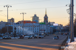 Снежный Екатеринбург, колледж ползунова, проспект ленина