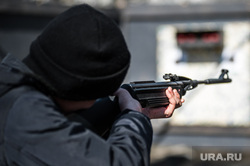 Ежегодная городская акция "12 апреля – 12 часов – 12 залпов ракет" в Историческом сквере. Екатеринбург , тир, автомат, убийство, оружие, стрельба, винтовка, милитаризация, стрельба, пневматика, пневматическое ружье