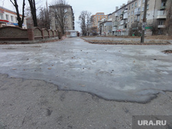 Луганск. Жизнь налаживается, гололед