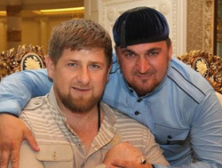 Турпал-Али Ибрагимова (справа) обвиняют в ДТП