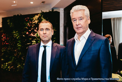 Вадим Шумков (слева) пообщался с Сергеем Собяниным