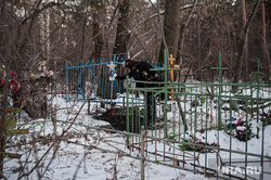 Визит Филиппа Киркорова на место захоронения прадеда. Екатеринбург, киркоров филипп, ивановское кладбище, могила виктора маниона