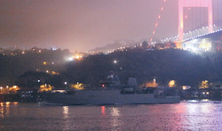 Турецкие наблюдатели утверждают, что вооруженное судно отправилось в Черное море