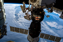 Уральский космонавт вместе с иностранными коллегами возвращается домой