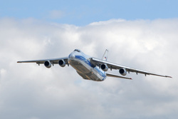 Ан-225 Порошенко назвал «украинским гигантом»