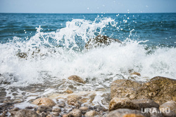Крым., черное море, волны