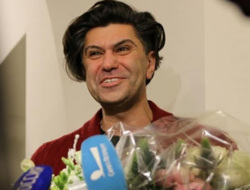Народному артисту исполнилось 45 лет