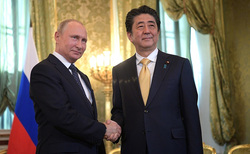 Президент РФ Владимир Путин и премьер-министр Японии Синдзо Абэ проведут переговоры