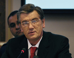 Виктор Ющенко считает, что россияне по натуре являются рабами