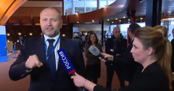 Потасовка между делегатом и телеведущей прервала интервью вице-спикера Рады Ирины Геращенко
