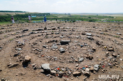 Аркаим. Архивные кадры 2010 года. Челябинская область, аркаим, спирали из камней