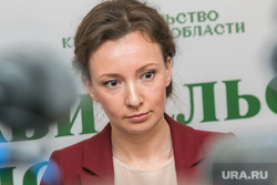 Пресс-подход Анны Кузнецовой. Курган, кузнецова анна