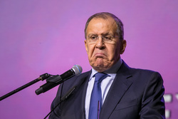 Международный Форум Добровольцев в Москве на ВДНХ. Москва, лавров сергей, портрет, гримаса