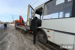 Эвакуатор маршруток недопущеных к эксплуатации. Челябинск, автобус, паз, эвакуация маршрутки