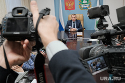 Брифинг врио губернатора Курганской области Шумкова Вадима со СМИ, шумков вадим, сми, видеокамера