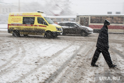 Сильный снегопад в Екатеринбурге, метель, снегопад, реанимация