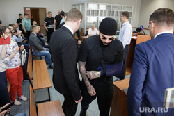 Тимати оштрафовали на 30 тысяч рублей за оскорбление экс-депутата, избившего DJ Smash
