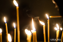 Празднование Терендеза в Церкви Святого Карапета. Екатеринбург, церковные свечи