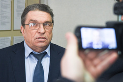 Марчевский дал старт кампании по возвращению себе Екатеринбургского цирка. Первым делом он привлек к процессу областного министра