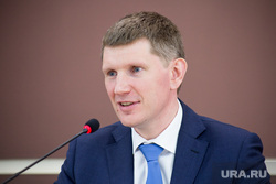 Встреча губернатора Максима Решетникова с главврачами пермских больниц по поводу развития системы здравоохранения. Пермь, портрет, решетников максим