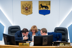 Внеочередное заседание Думы города. Сургут, красноярова надежда, герб сургута, пономарев виктор, кириленко артем