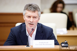 Заседание комитета по региональной политике заксобрания СО по вопросу отмены прямых выборов мэра. Екатеринбург, ройзман евгений, портрет