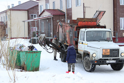 Мусор не вывозили 4 дня
