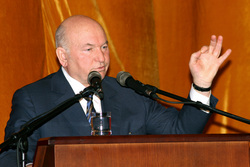 Лужков, лужков юрий
